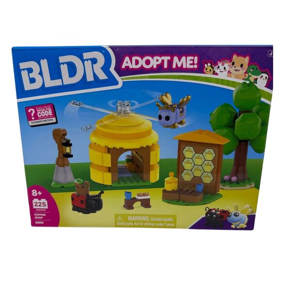 BLDR Adopt Me! Coffee Shop W/ Queen Bee & Ladybug Building Set 225 Piece NEW NIB - Picture 4 of 4